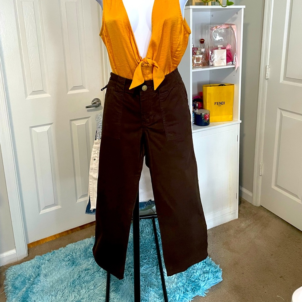Gap Capris Pants